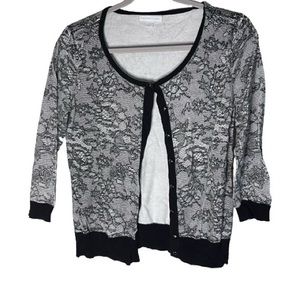New York and Company M NWOT Black and White Lace Print Cropped Cardigan